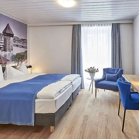 Готель Hotel Central Luzern