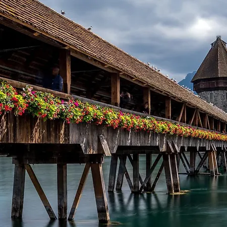 Hotel Central Luzern Готель